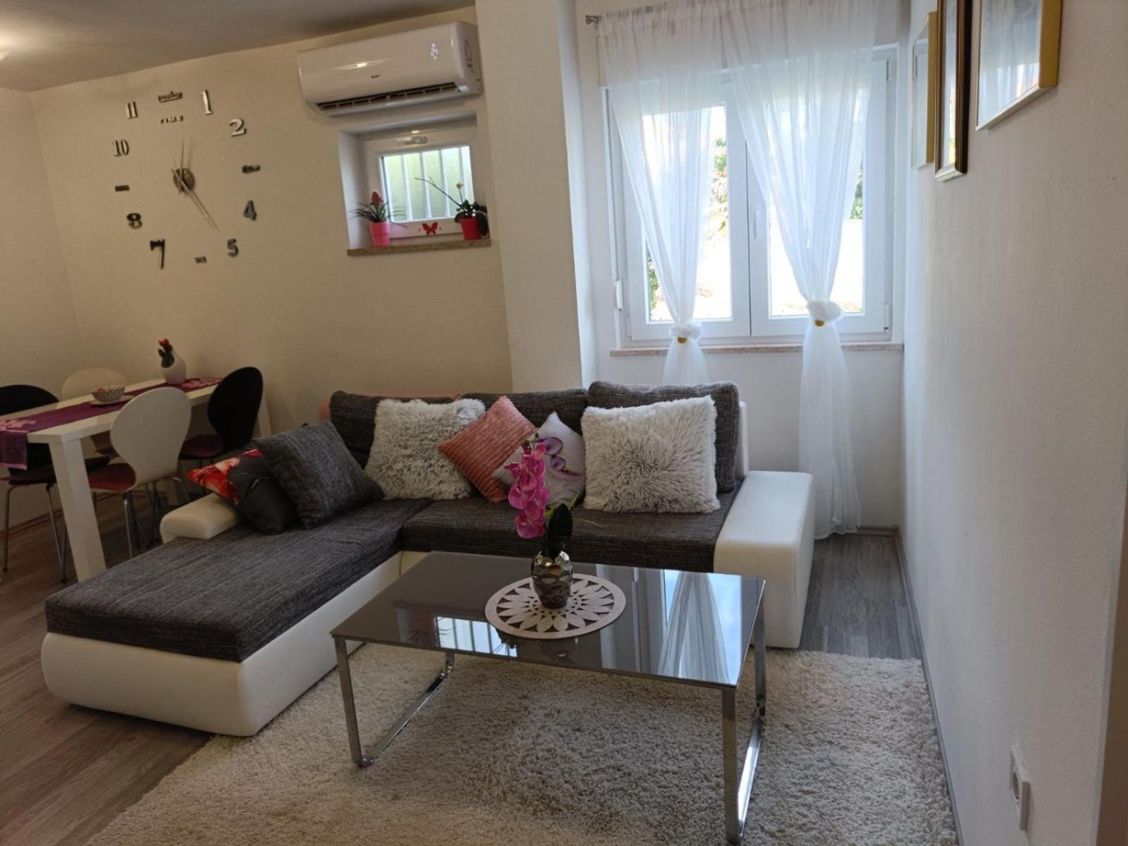 Apartments Mary & Free Parking Rovinj Kamer foto